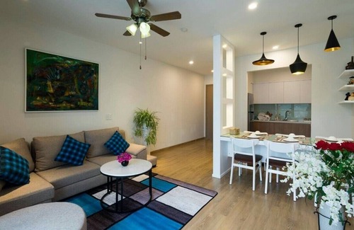 Ha Long Condo | 3BR Sea view Serviced Apartment Ha Long center