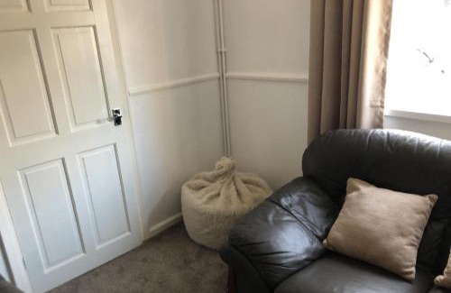 Pontneddfechan House | 3br-Sleeps6-Garden-Mountain &near 4 Falls Walks on