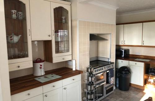 Pontneddfechan House | 3br-Sleeps6-Garden-Mountain &near 4 Falls Walks on