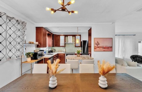 Hollywood Hills House | 3BR Vacation Villa w/Pool ~ Near Beach & Casino