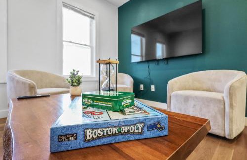 East Somerville Apartment | 3BR2Bth TD Garden,MIT,Harvard,BOS,2 Parking Spaces