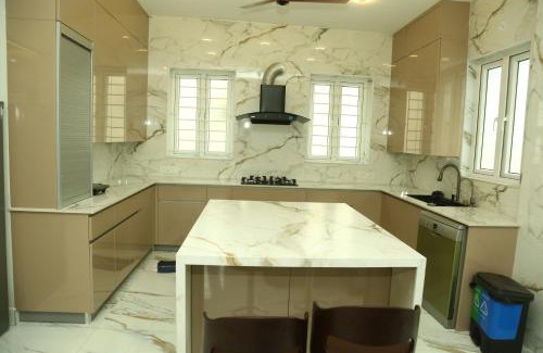 Nanganallur Apartment | 3BR3BT 5km to Chennai Airport Modern Cove