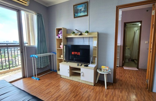 Old Jakarta Apartment | 3BRs Penthouse View Jiexpo free Netflix & Prime Video