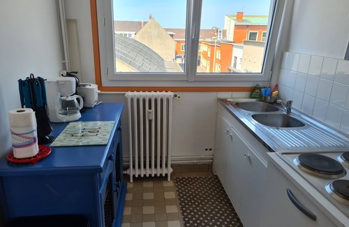 Calais City Center Apartment | 3p apartment with quiet balconies in lively WIFI area