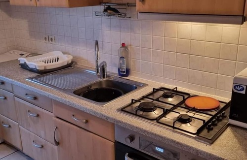Koenigshoffen Est Apartment | 3P Calme Avec Parking Proche Centre Ville et Gare TGV