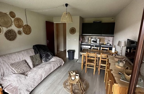 Correncon-en-Vercors Apartment | 3rd floor, balcony, tv, 34m², Villard de Lans