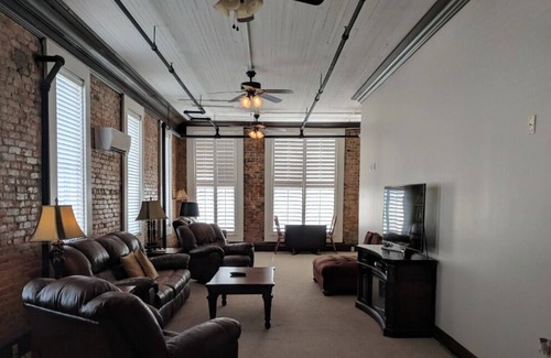 Troy Apartment | 3rd floor studio loft downtown Troy