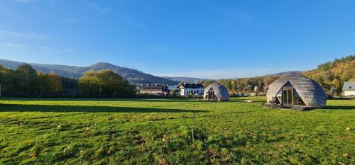 Stara Morawa Resort | 4 Żywioły - całoroczne domki kopułowe w Sudetach