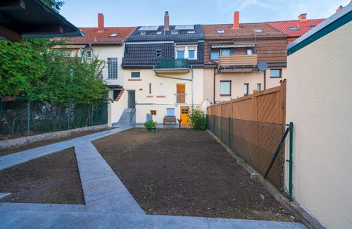 Ludwigshafen-Mundenheim Apartment | 4+2*+parking lot&terrace | MA | PFALZ | A61 | public transportation