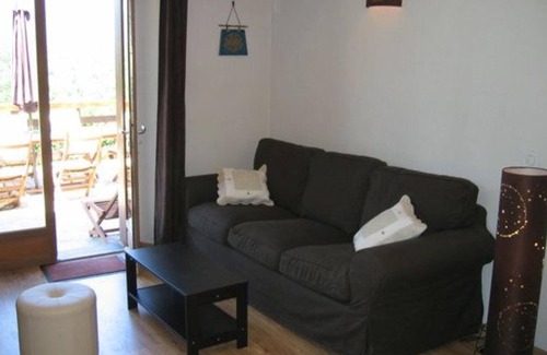Beaucens Apartment | 4-6 person gîte with exceptional view of the Pyrenean peaks