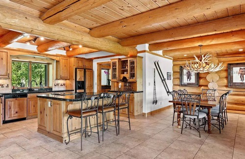 Tabernash Cabin | 4 Acre Luxury Log Cabin Minutes from Skiing, Fishing, Biking, Golf, and Boating