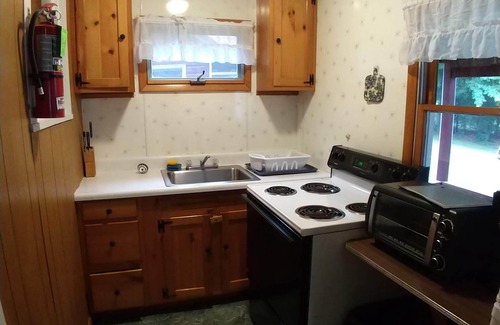 Chestertown Cottage | #4 Adirondack FamilyFriendly Waterfront on LoonLake. Boating,fishing,swimming!