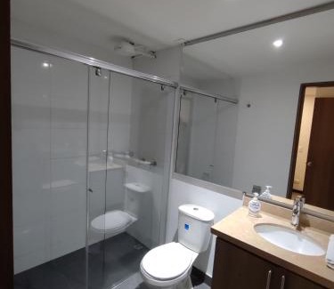 Usaquen Apartment | 4 Apartaestudio Cedritos completo