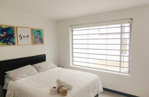 Usaquen Apartment | 4 Apartaestudio Cedritos completo