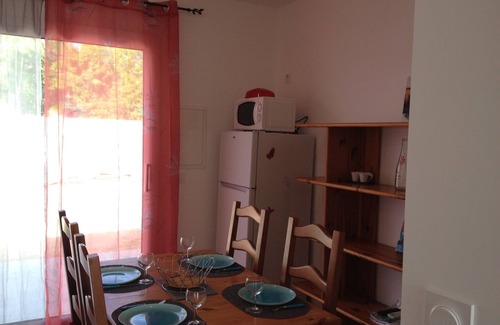 Saint-Jean-Lasseille Apartment | 4 apartments in villa with swimming pool