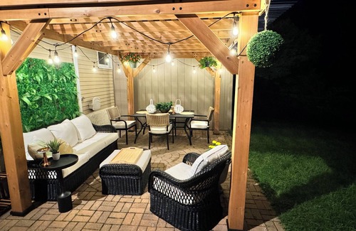 Boalsburg House | 4-bdr house Boalsburg with AC, WiFi, Sauna and Bar 10 min from Beaver Stadium!