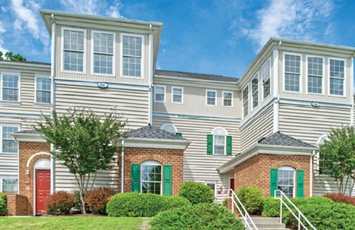 Berkeley Resort | 4 BDRM HUGE SLEEPS 12, 2 KITCHENS, 4 BATHROOMS, 2 LIVING RMS, SELLING OUT FAST!