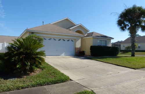 Windsor Palms Villa | 4 bed 3 bath pool & spa home with fenced back garden at the prestigious Indian Creek near Disney, Orlando