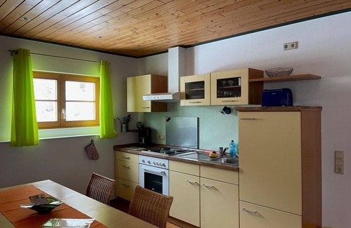 Merl Apartment | 4 bed apartment, Apartment 1 - Ferienweingut Dreiherrenmühle