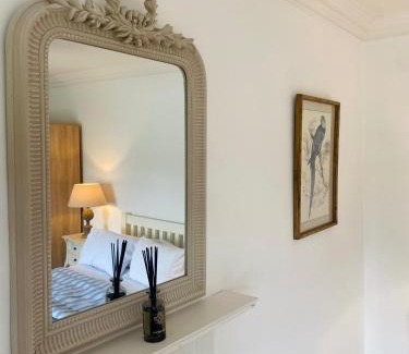 Cut Bush House | 4-Bed House in Kildare Sleeps 8 with Parking