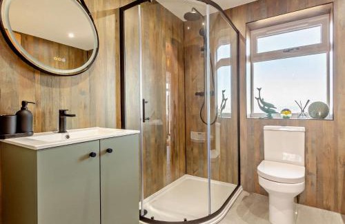 Hunspow House | 4 Bed in Huna 95612