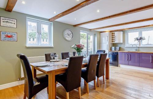 Darite House | 4 Bed in Looe 82227