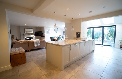 Ripley House | 4 Bed, open plan living with large garden in village centre, close to Harrogate