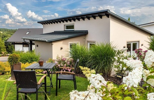 Hunerbach House | 4-bed vacation home Im Käulchen - Eifelia Ferienhäuser