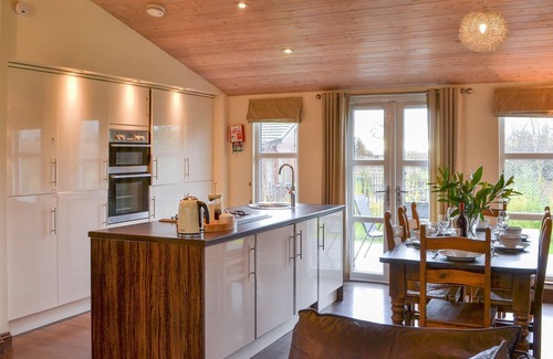 Newton on Derwent Cottage | 4 bedroom accommodation in Newton-on-Derwent, near York