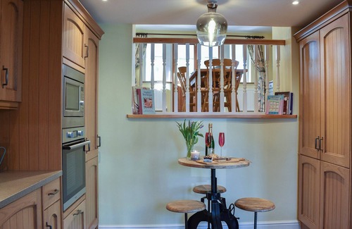 Sutton-in-Craven Cottage | 4 bedroom accommodation in Glusburn, near Skipton