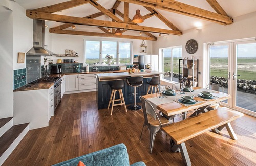Isle of Lewis Cottage | 4 bedroom accommodation in Eoropie, Isle of Lewis