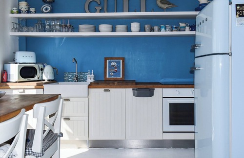 Dungeness Cottage | 4 bedroom accommodation in Lydd-on-Sea, near Dungeness
