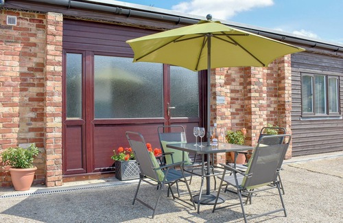 Parley Cottage | 4 bedroom accommodation in West Parley, near Bournemouth