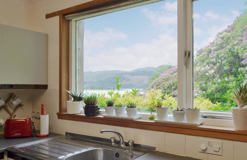 Colintraive Cottage | 4 bedroom accommodation in Colintraive, near Dunoon
