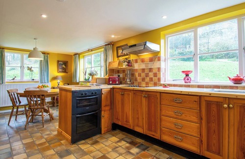 Heathfield Cottage | 4 bedroom accommodation in Dallington, near Heathfield