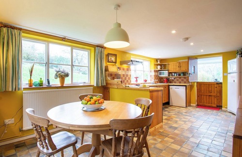 Heathfield Cottage | 4 bedroom accommodation in Dallington, near Heathfield