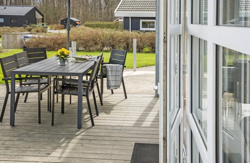 Pøt Strandby House | 4 bedroom accommodation in Juelsminde