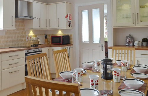 Waternish Cottage | 4 bedroom accommodation in Milovaig, Glendale