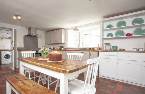 Eleighwater House | 4 bedroom accommodation in Burridge