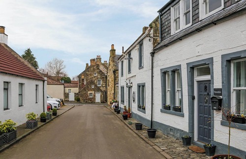 Falkland Cottage | 4 bedroom accommodation in Falkland