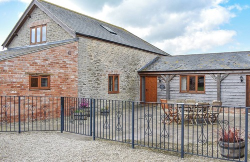 Sherborne Cottage | 4 bedroom accommodation in Leigh, near Sherborne