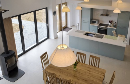 Aynho Cottage | 4 bedroom accommodation in Aynho, near Banbury