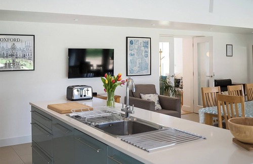 Aynho Cottage | 4 bedroom accommodation in Aynho, near Banbury