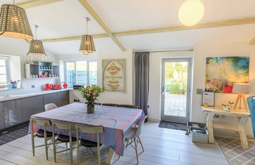 Bishopswood Cottage | 4 bedroom accommodation in Bishopswood, near Honiton
