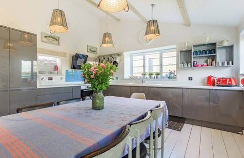 Bishopswood Cottage | 4 bedroom accommodation in Bishopswood, near Honiton
