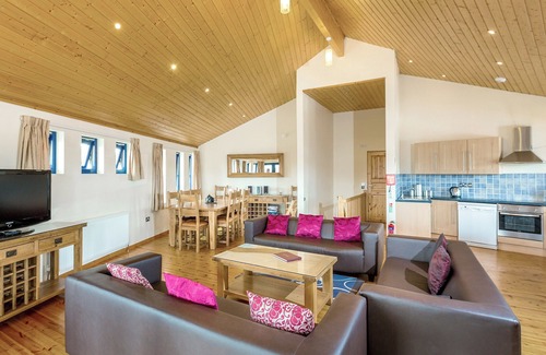 Hoveton Cottage | 4 bedroom accommodation in Wroxham, near Norwich