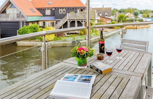 Hoveton Cottage | 4 bedroom accommodation in Wroxham, near Norwich