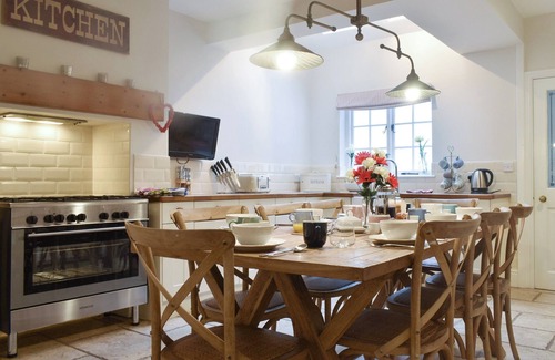 West Cliff Cottage | 4 bedroom accommodation in Whitby
