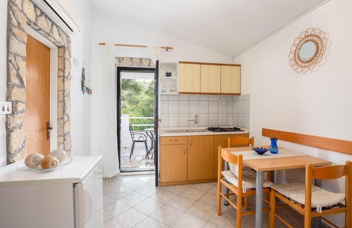 Rukavac House | 4 bedroom accommodation in Rukavac