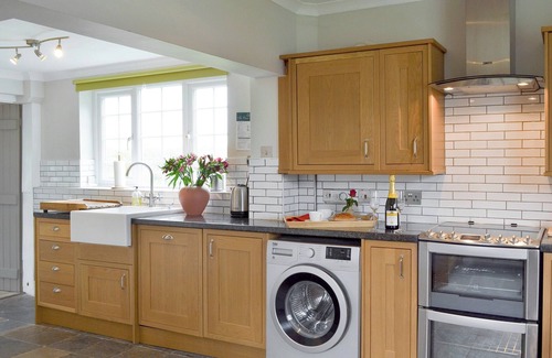 Hastings Cottage | 4 bedroom accommodation in Pett